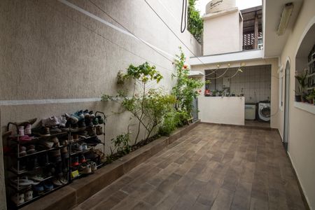 Casa para alugar com 187m², 2 quartos e 4 vagasQuintal