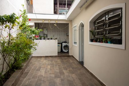 Casa para alugar com 187m², 2 quartos e 4 vagasQuintal