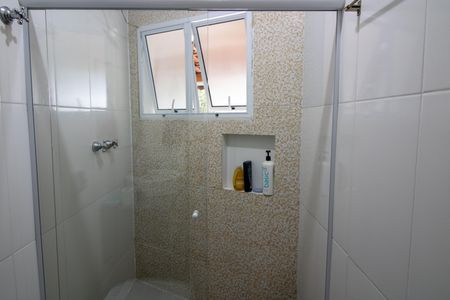 Casa para alugar com 187m², 2 quartos e 4 vagasBanheiro Social