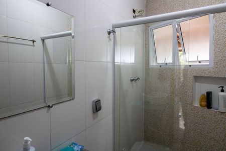 Casa para alugar com 187m², 2 quartos e 4 vagasBanheiro Social