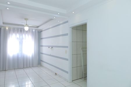Sala de apartamento para alugar com 2 quartos, 57m² em Itaquera, São Paulo