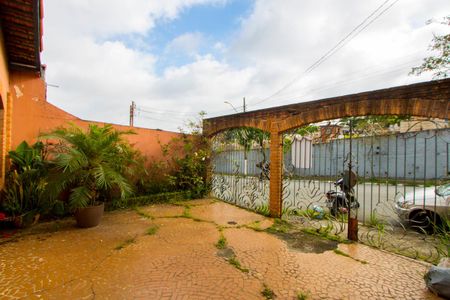 Casa à venda com 426m², 2 quartos e sem vaga Casa à venda com 426m², 2 quartos e sem vagaGaragem