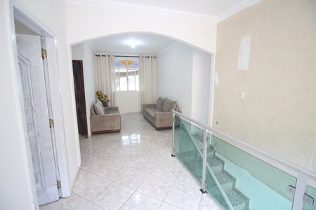 Casa à venda com 314m², 4 quartos e 3 vagasSala 2