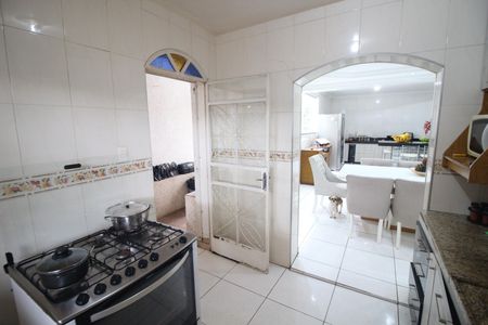 Casa à venda com 314m², 4 quartos e 3 vagasCozinha