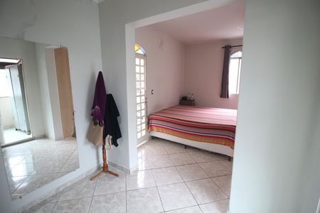 Casa à venda com 314m², 4 quartos e 3 vagasQuarto 2