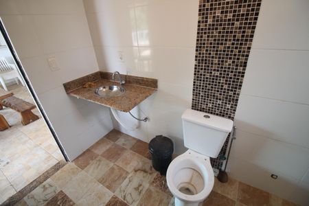 Casa à venda com 314m², 4 quartos e 3 vagasBanheiro 2