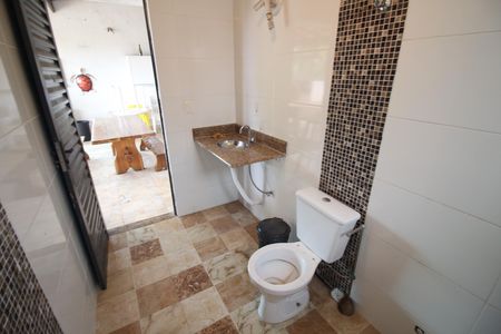 Casa à venda com 314m², 4 quartos e 3 vagasBanheiro 2