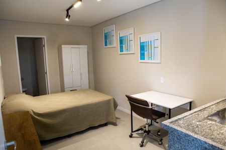 Quarto Kitnet de kitnet/studio para alugar com 1 quarto, 17m² em Butantã, São Paulo