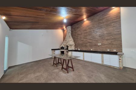 Casa para alugar com 198m², 3 quartos e 6 vagasChurrasqueira 