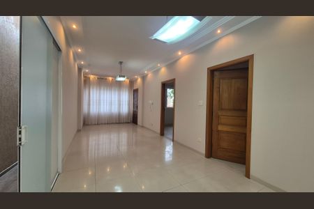 Sala  de casa para alugar com 3 quartos, 198m² em Vila Santo Alberto, Santo André