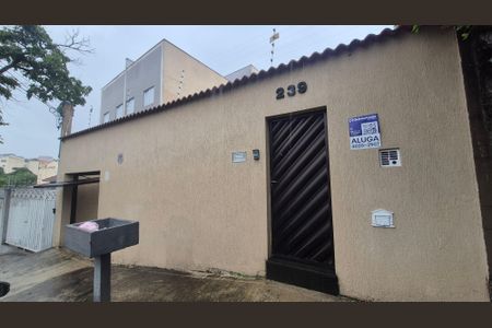 Casa para alugar com 198m², 3 quartos e 6 vagasFachada 