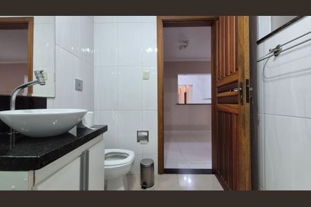 Casa para alugar com 198m², 3 quartos e 6 vagasBanheiro 