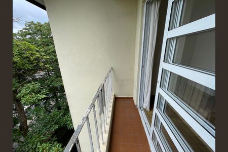 Apartamento para alugar com 68m², 3 quartos e 1 vagaVaranda