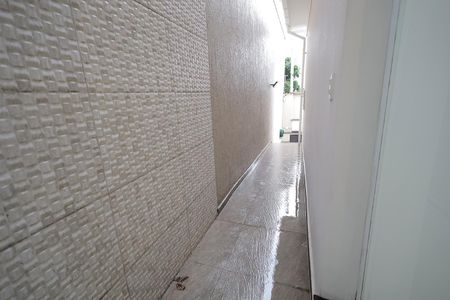 Casa para alugar com 180m², 3 quartos e 6 vagas Casa para alugar com 180m², 3 quartos e 6 vagasCorredor