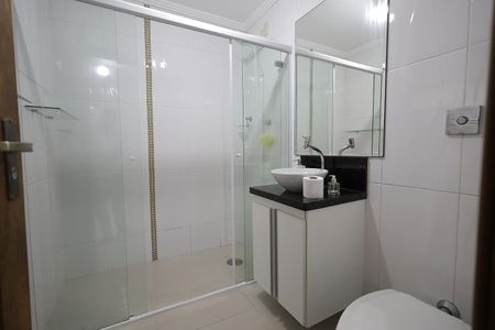 Casa para alugar com 180m², 3 quartos e 6 vagas Casa para alugar com 180m², 3 quartos e 6 vagasBanheiro 1