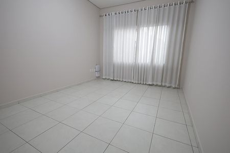 Casa para alugar com 180m², 3 quartos e 6 vagas Casa para alugar com 180m², 3 quartos e 6 vagasQuarto 4