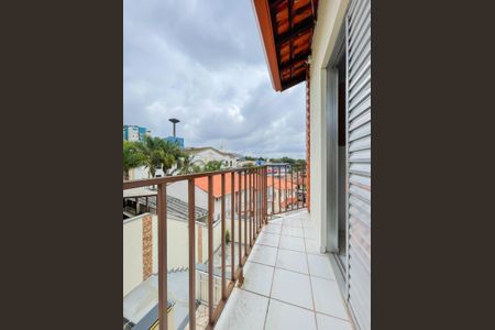 Sacada de casa de condomínio para alugar com 2 quartos, 89m² em Santo Antônio, Osasco