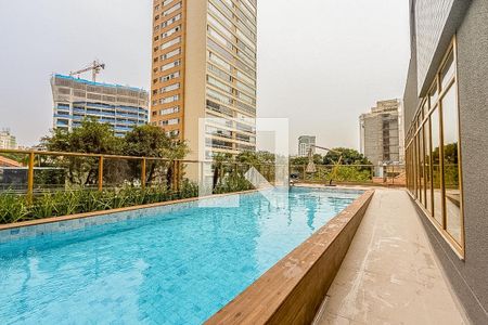 Apartamento à venda com 29m², 1 quarto e sem vaga Apartamento à venda com 29m², 1 quarto e sem vagaÁrea comum - Piscina