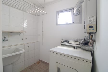 Apartamento para alugar com 180m², 4 quartos e 2 vagasLavanderia