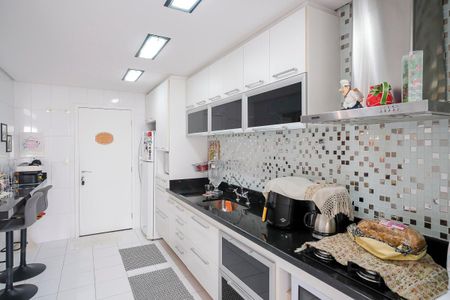 Apartamento à venda com 92m², 2 quartos e 2 vagasCozinha