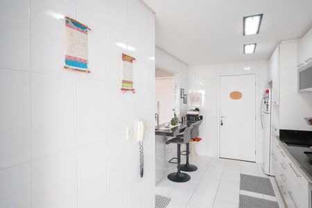 Apartamento à venda com 92m², 3 quartos e 2 vagasCozinha