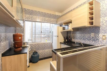 Sala - Cozinha de casa para alugar com 2 quartos, 66m² em Cidade Antônio Estêvão de Carvalho, São Paulo