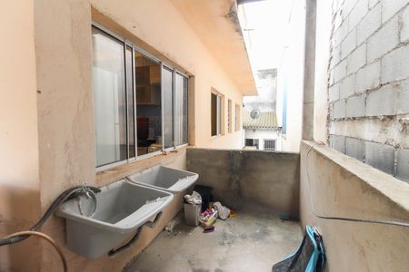 Casa para alugar com 66m², 2 quartos e 1 vagaÁrea de Serviço