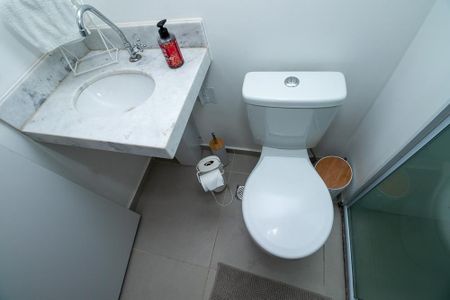 Apartamento para alugar com 49m², 2 quartos e 1 vaga Apartamento para alugar com 49m², 2 quartos e 1 vagaBanheiro