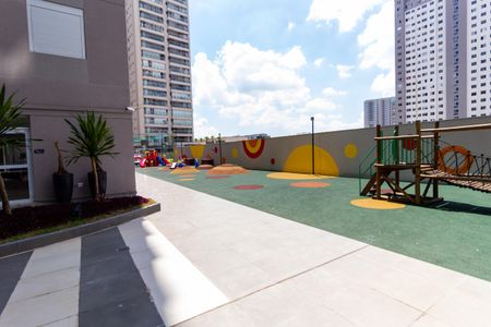 Apartamento para alugar com 49m², 2 quartos e 1 vaga Apartamento para alugar com 49m², 2 quartos e 1 vagaÁrea comum - Playground
