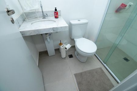 Apartamento para alugar com 49m², 2 quartos e 1 vaga Apartamento para alugar com 49m², 2 quartos e 1 vagaBanheiro