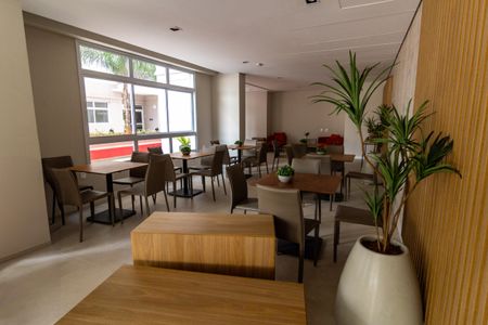 Apartamento para alugar com 49m², 2 quartos e 1 vaga Apartamento para alugar com 49m², 2 quartos e 1 vagaÁrea comum - Salão de festas