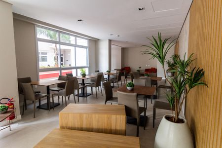 Apartamento para alugar com 49m², 2 quartos e 1 vaga Apartamento para alugar com 49m², 2 quartos e 1 vagaÁrea comum - Salão de festas