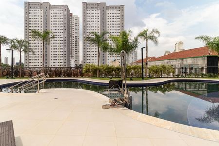 Apartamento para alugar com 49m², 2 quartos e 1 vaga Apartamento para alugar com 49m², 2 quartos e 1 vagaÁrea comum - Piscina