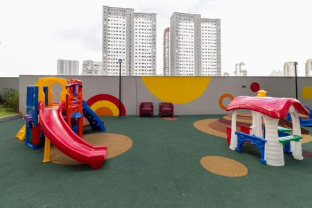 Apartamento para alugar com 49m², 2 quartos e 1 vaga Apartamento para alugar com 49m², 2 quartos e 1 vagaÁrea comum - Playground
