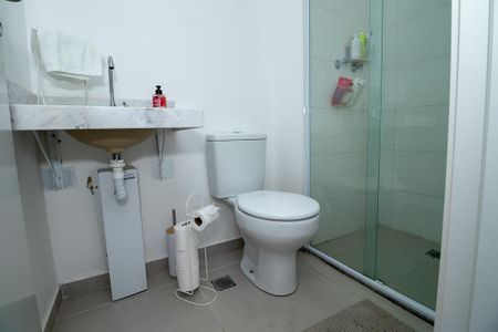 Apartamento para alugar com 49m², 2 quartos e 1 vaga Apartamento para alugar com 49m², 2 quartos e 1 vagaBanheiro