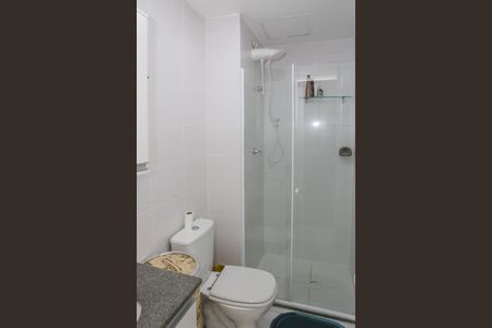 Banheiro de apartamento para alugar com 1 quarto, 33m² em Barra Funda, São Paulo