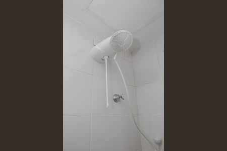 Banheiro de apartamento para alugar com 1 quarto, 33m² em Barra Funda, São Paulo