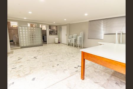 Apartamento à venda com 80m², 2 quartos e 1 vaga Apartamento à venda com 80m², 2 quartos e 1 vagaÁrea comum - Salão de festas