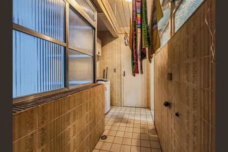 Área de Serviço de apartamento para alugar com 2 quartos, 85m² em Guilhermina, Praia Grande