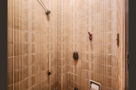 Banheiro de apartamento para alugar com 2 quartos, 85m² em Guilhermina, Praia Grande