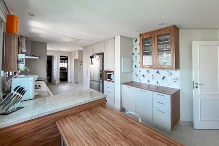Apartamento à venda com 236m², 3 quartos e 3 vagasCozinha
