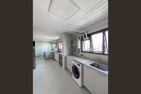 Apartamento à venda com 236m², 3 quartos e 3 vagasÁrea de Serviço