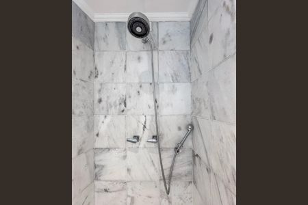 Apartamento à venda com 236m², 3 quartos e 3 vagasBanheiro da Suíte 1