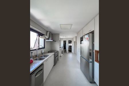 Apartamento à venda com 236m², 3 quartos e 3 vagasCozinha