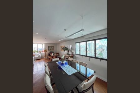 Apartamento à venda com 236m², 3 quartos e 3 vagasSala de Jantar