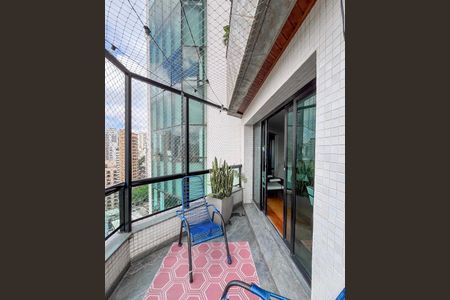 Apartamento à venda com 236m², 3 quartos e 3 vagasSacada