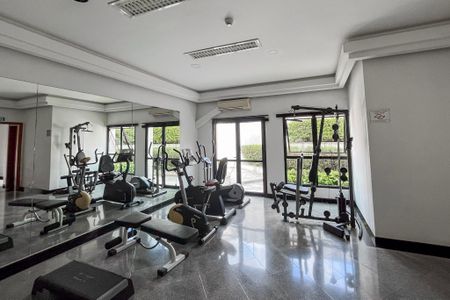 Apartamento à venda com 236m², 3 quartos e 3 vagasAcademia