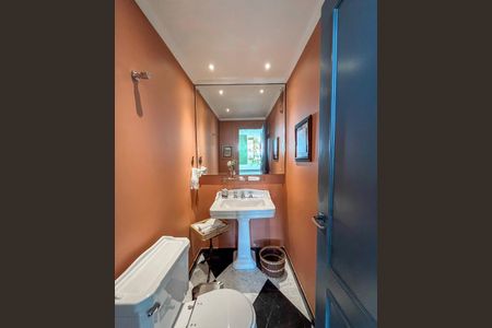 Apartamento à venda com 236m², 3 quartos e 3 vagasLavabo