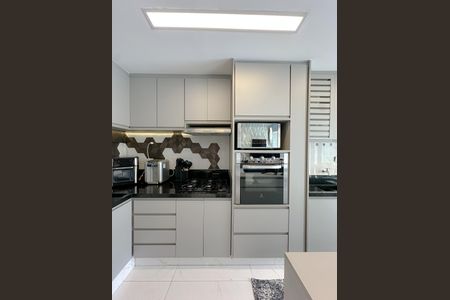 Apartamento à venda com 62m², 2 quartos e 1 vagaSala/Cozinha