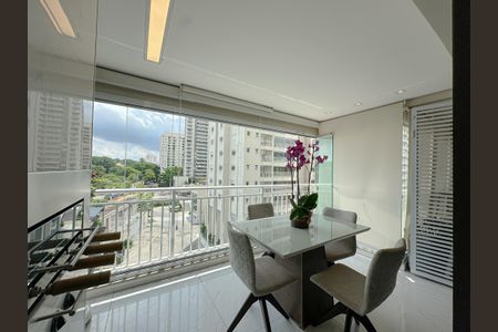 Apartamento à venda com 62m², 2 quartos e 1 vagaVaranda